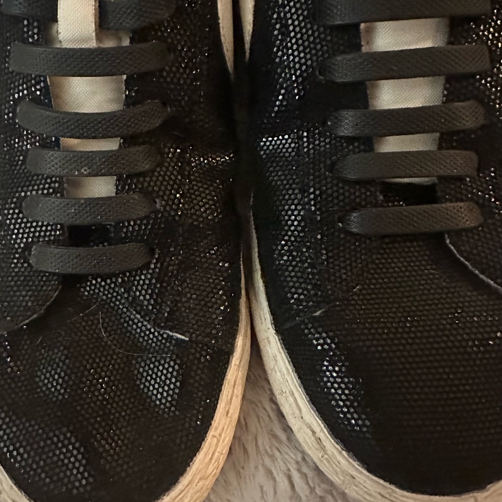 Nike Black and White Women's Sneakers